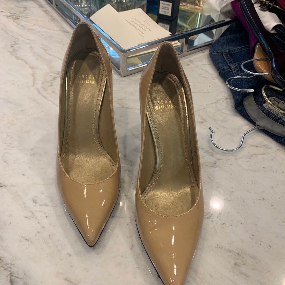 Stuart Weitzman 37.5 nude heel